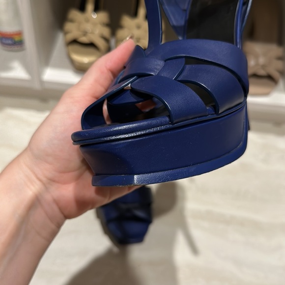 Yves Saint Laurent YSL TRIBUTE PLATFORM SANDALS - Picture 7 of 10